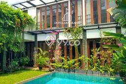 Hunian Minimalis Disewakan di Kemang Jakarta Selatan 5 KT & 5 KM Hunian Minimalis Disewakan di Kemang Jakarta Selatan 5 KT & 5 KM