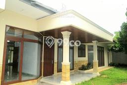 For Sale! Premium House LT 916m2 Desain Elegan di Cipete For Sale! Premium House LT 916m2 Desain Elegan di Cipete
