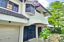HARGA SPESIAL! Rumah Modern di Pondok Indah, Jakarta Selatan, Luas 324m² Bangunan 500m² BISA KPR! HARGA SPESIAL! Rumah Modern di Pondok Indah, Jakarta Selatan, Luas 324m² Bangunan 500m² BISA KPR!