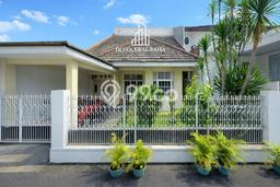 Rumah Luxury Modern Tanpa Renovasi di Sektor 1 - Bintaro Jakarta Selatan Rumah Luxury Modern Tanpa Renovasi di Sektor 1 - Bintaro Jakarta Selatan