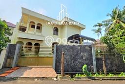 Ready to Use! Premium House LT 300m2 Desain Elegan di Pondok Indah Ready to Use! Premium House LT 300m2 Desain Elegan di Pondok Indah