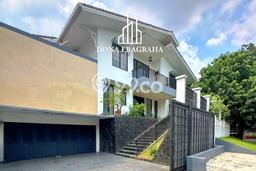 Rumah Luxury Modern Siap Huni di Pondok Indah Jakarta Selatan Rumah Luxury Modern Siap Huni di Pondok Indah Jakarta Selatan