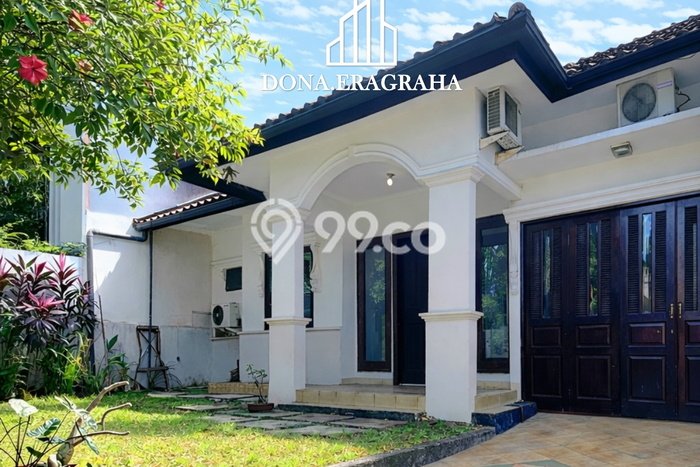 Hunian Elit LB 200m2 Siap Pakai Desain Elegan di Pondok Indah, Jakarta Selatan Hunian Elit LB 200m2 Siap Pakai Desain Elegan di Pondok Indah, Jakarta Selatan