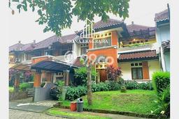 Hunian Mewah LB 200m2 Siap Pakai Desain Elegan di Cirendeu, Jakarta Selatan Hunian Mewah LB 200m2 Siap Pakai Desain Elegan di Cirendeu, Jakarta Selatan