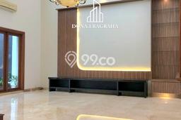 Sewa Rumah Strategis di Pondok Indah LT 475m2 / LB 350m2 Siap Huni Sewa Rumah Strategis di Pondok Indah LT 475m2 / LB 350m2 Siap Huni