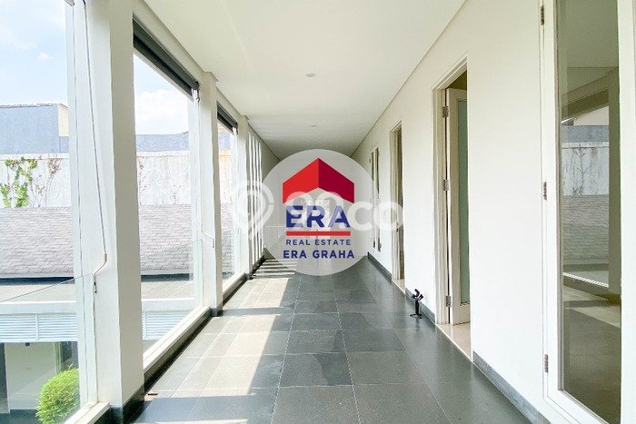 Rumah sewa siap pakai 4 KT di Cipete, Jakarta Selatan Rumah sewa siap pakai 4 KT di Cipete, Jakarta Selatan
