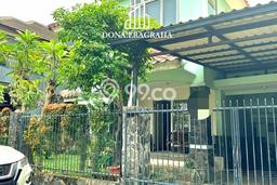 HOT LISTING! Rumah Nyaman area BSD Puspita Loka, LT 240m² Bangunan 180m² HOT LISTING! Rumah Nyaman area BSD Puspita Loka, LT 240m² Bangunan 180m²