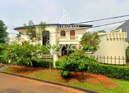 Rumah Luxury Modern Tanpa Renovasi di Pondok Indah Jakarta Selatan Rumah Luxury Modern Tanpa Renovasi di Pondok Indah Jakarta Selatan