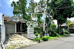 Rumah Area Strategis kawasan Pondok Indah, Jakarta Selatan, LT 300m² Bangunan 200m² Rumah Area Strategis kawasan Pondok Indah, Jakarta Selatan, LT 300m² Bangunan 200m²