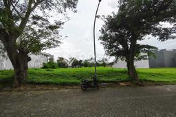 Kavling Tanah di Lakarsantri Dijual Luas 300m2 Legalitas - Kavling Tanah di Lakarsantri Dijual Luas 300m2 Legalitas -