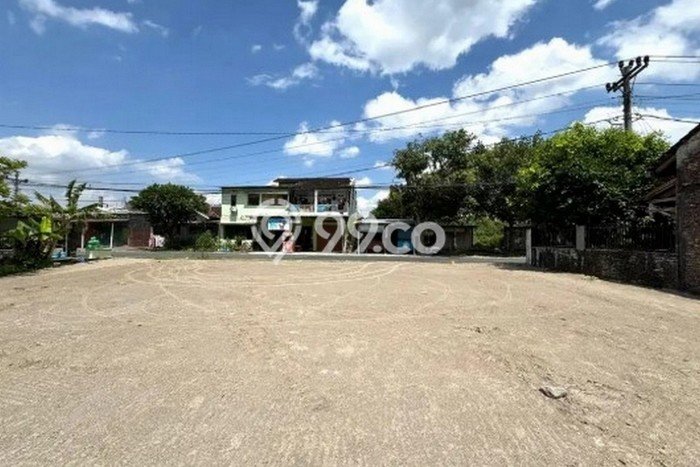 Tanah Kosong Dijual di Sleman dengan Area 144m2 Tanah Kosong Dijual di Sleman dengan Area 144m2