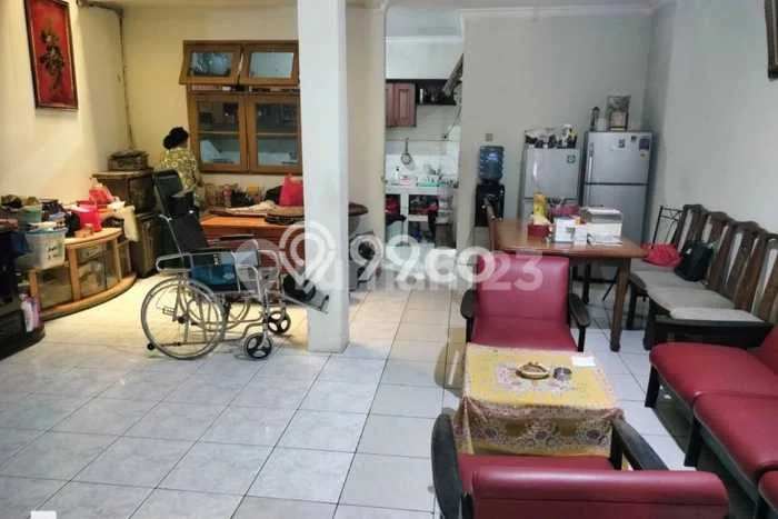 Jual Rumah Modern 5 KT di Pasar Baru, Jakarta Pusat Jual Rumah Modern 5 KT di Pasar Baru, Jakarta Pusat