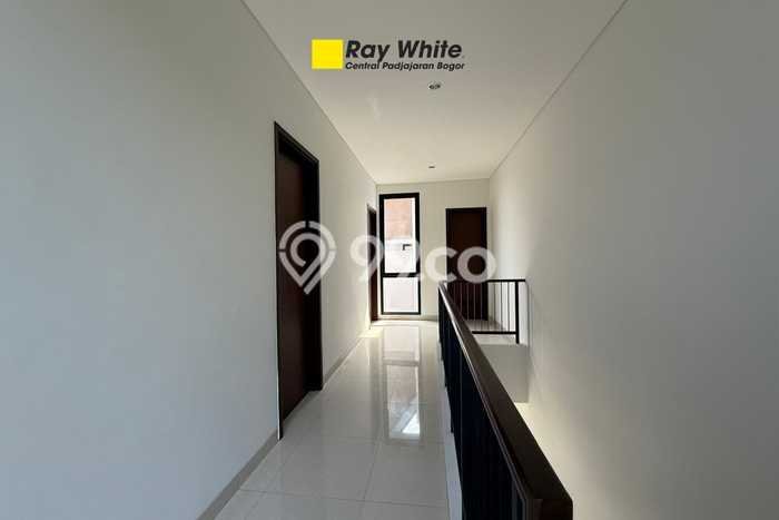 For Sale! Luxury House LT 216m2 Desain Modern di Summarecon Bogor For Sale! Luxury House LT 216m2 Desain Modern di Summarecon Bogor