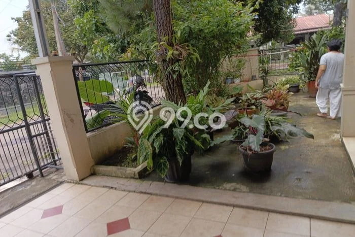 Rumah Modern Cantik 3 KT Siap Huni di Kemang Rumah Modern Cantik 3 KT Siap Huni di Kemang