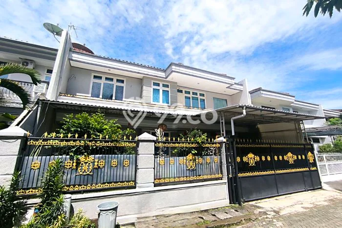 For Sale! Luxury House LT 280m2 Desain Modern di Pajajaran For Sale! Luxury House LT 280m2 Desain Modern di Pajajaran