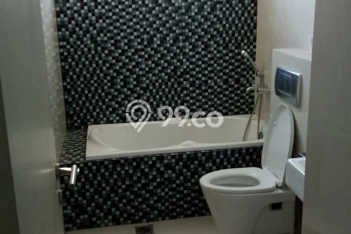 Dijual Apartemen di Surabaya 3 Kamar & 2 Kamar Mandi, Luas 123m2 Dijual Apartemen di Surabaya 3 Kamar & 2 Kamar Mandi, Luas 123m2
