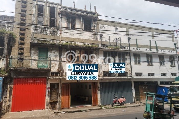 Ruko Dijual di Surabaya LT 1936m2 & LB 250m2 Lokasi Terbaik! Ruko Dijual di Surabaya LT 1936m2 & LB 250m2 Lokasi Terbaik!