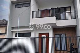 Jual Rumah Eksklusif 4 KT di Citraland, Surabaya Jual Rumah Eksklusif 4 KT di Citraland, Surabaya