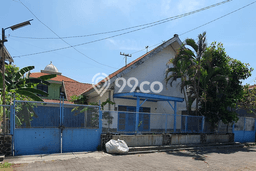 Disewakan Rumah Konsep Modern di Krembangan Surabaya dengan 5 KT Disewakan Rumah Konsep Modern di Krembangan Surabaya dengan 5 KT