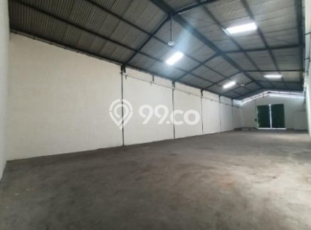 LOKASI STRATEGIS! Gudang Kawasan , Luas 450m2m², Area Bisnis, Jalan Utama LOKASI STRATEGIS! Gudang Kawasan , Luas 450m2m², Area Bisnis, Jalan Utama