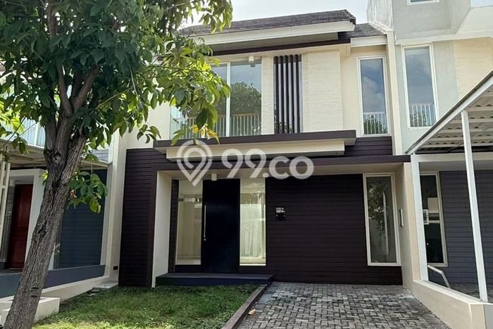 Disewakan! Rumah 3 Kamar Tidur &
2 Kamar Mandi di Citraland, Surabaya Disewakan! Rumah 3 Kamar Tidur &
2 Kamar Mandi di Citraland, Surabaya