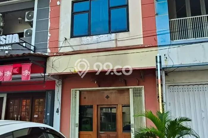 Ruko Dijual di Surabaya LT 108m2 & LB 300m2 Lokasi Terbaik! Ruko Dijual di Surabaya LT 108m2 & LB 300m2 Lokasi Terbaik!