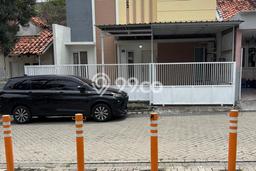 For Sale Hunian Rumah Terawat 2 KT di Citraland, Surabaya For Sale Hunian Rumah Terawat 2 KT di Citraland, Surabaya