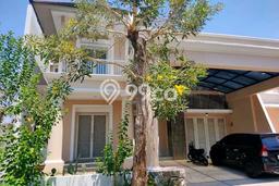 Rumah Elit Modern Tanpa Renovasi di Lidah Wetan Surabaya Rumah Elit Modern Tanpa Renovasi di Lidah Wetan Surabaya