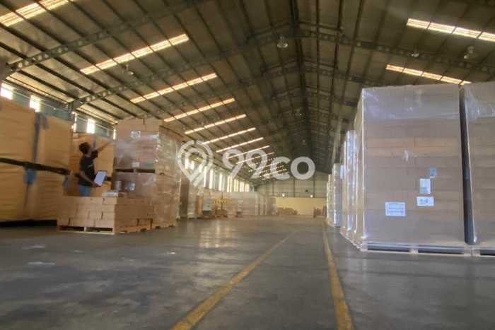 Unit Gudang disewakan di Asemrowo Surabaya dengan LT 4190m2 / LB 3580m2 Unit Gudang disewakan di Asemrowo Surabaya dengan LT 4190m2 / LB 3580m2