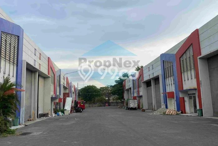 Gudang Dijual Lokasi Emas di Driyorejo Luas 432m2 Gudang Dijual Lokasi Emas di Driyorejo Luas 432m2