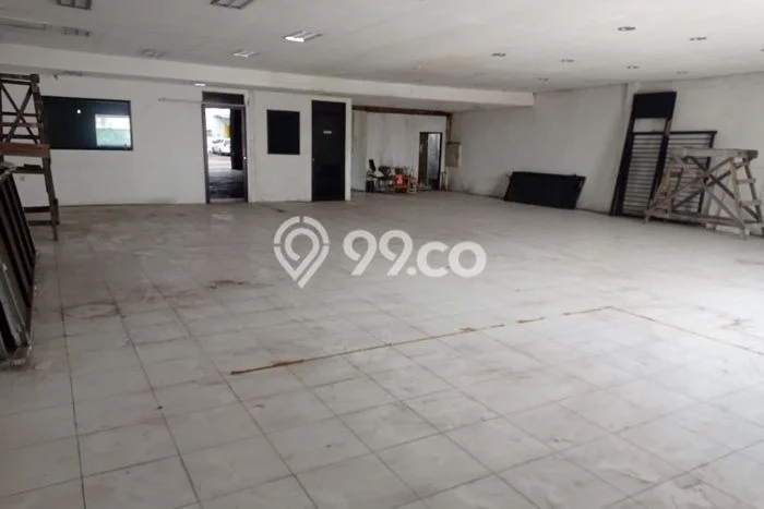 Area Strategis! Disewakan Gudang Lokasi Kebraon, Surabaya Cocok untuk Bisnis Area Strategis! Disewakan Gudang Lokasi Kebraon, Surabaya Cocok untuk Bisnis