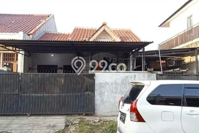 Rumah Modern 2 Kamar LT 200m2 di Duta Garden Rumah Modern 2 Kamar LT 200m2 di Duta Garden