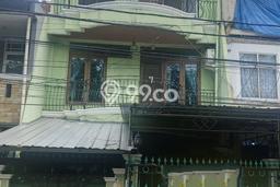 HARGA SPESIAL! Rumah Modern area Taman Palem, Jakarta Barat, LT 75m² LB 200m² BISA KPR! HARGA SPESIAL! Rumah Modern area Taman Palem, Jakarta Barat, LT 75m² LB 200m² BISA KPR!