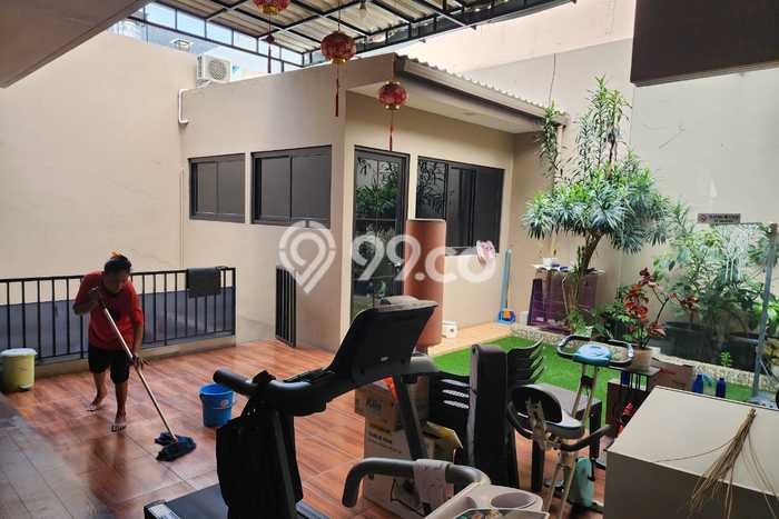 Jual Rumah Mewah Elegan Dengan View Eksklusif di Pegadungan, Jakarta Barat Jual Rumah Mewah Elegan Dengan View Eksklusif di Pegadungan, Jakarta Barat