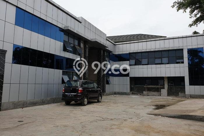 Unit Gudang Dijual di Jakarta Barat LT 3200m2 & LB 1500m2 Unit Gudang Dijual di Jakarta Barat LT 3200m2 & LB 1500m2