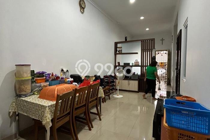 Rumah Minimalis 3 KT di Duta Garden Tangerang Semi Furnished Rumah Minimalis 3 KT di Duta Garden Tangerang Semi Furnished