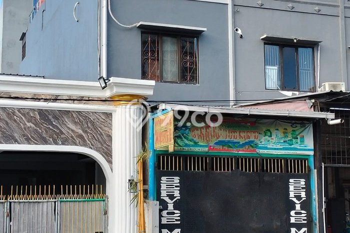 Ruko Dijual di Prime Area Jakarta Barat Luas 200m2 Ruko Dijual di Prime Area Jakarta Barat Luas 200m2