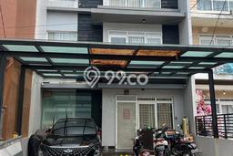 Rumah Luxury Modern Tanpa Renovasi di Pegadungan Jakarta Barat Rumah Luxury Modern Tanpa Renovasi di Pegadungan Jakarta Barat