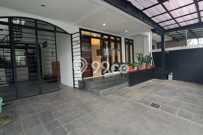 Dijual Rumah Luas Elegan Dengan View Cantik di Pondok Indah, Jakarta Selatan Dijual Rumah Luas Elegan Dengan View Cantik di Pondok Indah, Jakarta Selatan