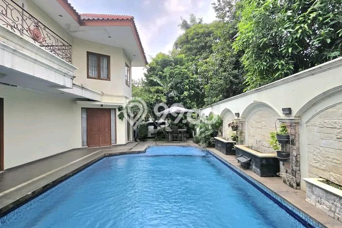 Hunian Ideal dengan LT 804m2 & LB 600m2 Dikontrakkan di Pondok Indah Hunian Ideal dengan LT 804m2 & LB 600m2 Dikontrakkan di Pondok Indah