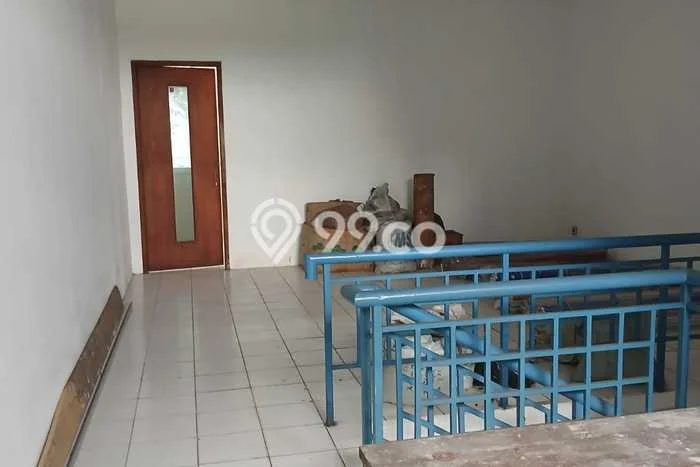 Ruko Disewa di Tangerang Selatan dengan LB 150m2 Area Komersial Ramai Ruko Disewa di Tangerang Selatan dengan LB 150m2 Area Komersial Ramai
