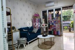 For Sale Hunian Rumah Terawat 3 Kamar di Graha Raya, Tangerang For Sale Hunian Rumah Terawat 3 Kamar di Graha Raya, Tangerang