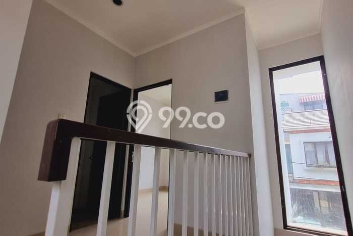Rumah Modern Minimalis 3 Kamar Bisa Langsung Pindah di Serpong Utara Rumah Modern Minimalis 3 Kamar Bisa Langsung Pindah di Serpong Utara