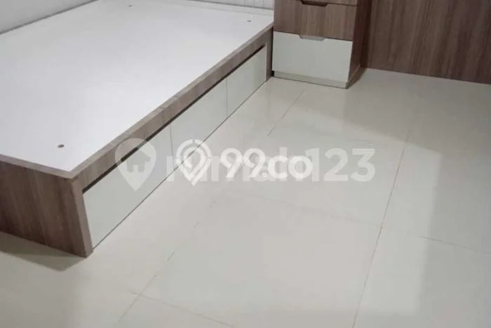 Rumah di Pondok Aren, Dekat Pusat Kota, 4 KT, Luas 120m² Bangunan 150m² Rumah di Pondok Aren, Dekat Pusat Kota, 4 KT, Luas 120m² Bangunan 150m²