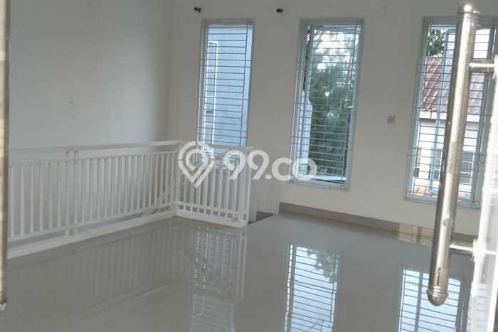 Rumah Luas Asri 3 KT Siap Pakai di Sentul City Bogor Rumah Luas Asri 3 KT Siap Pakai di Sentul City Bogor