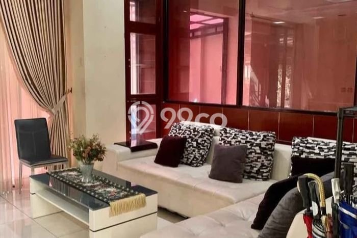 Unit Kost Dijual di Kawasan Mantrijeron Yogyakarta dengan 28 KT Unit Kost Dijual di Kawasan Mantrijeron Yogyakarta dengan 28 KT