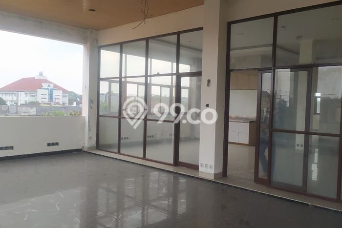 Area Ramai! Ruko Dijual di Depok untuk Bisnis Luas Bangunan 540m2 Area Ramai! Ruko Dijual di Depok untuk Bisnis Luas Bangunan 540m2