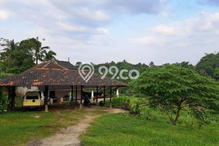 Jual Segera! Vila Kawasan Ciomas, Luas 1600m2m², Area Berkembang dengan potensi naik Jual Segera! Vila Kawasan Ciomas, Luas 1600m2m², Area Berkembang dengan potensi naik