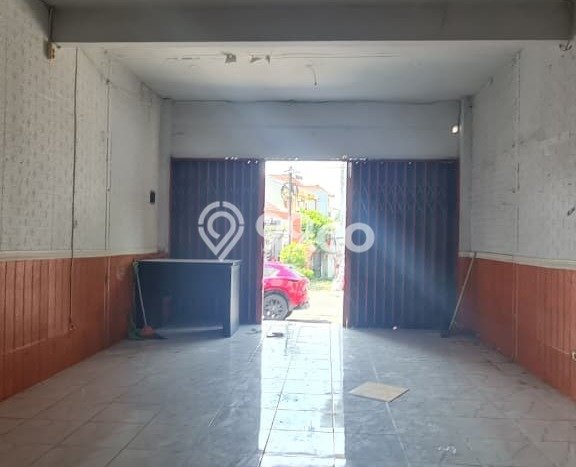 AREA KOMERSIAL! Ruko For Rent di Semarang Tengah, Luas 96m2m², Akses Utama, Ready Operasi AREA KOMERSIAL! Ruko For Rent di Semarang Tengah, Luas 96m2m², Akses Utama, Ready Operasi