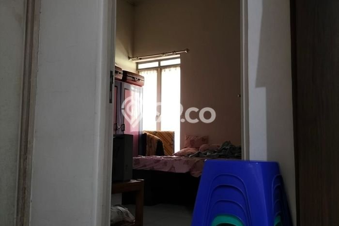 Rumah Minimalis 2 Kamar LT 180m2 di Taman Kopo Indah Rumah Minimalis 2 Kamar LT 180m2 di Taman Kopo Indah